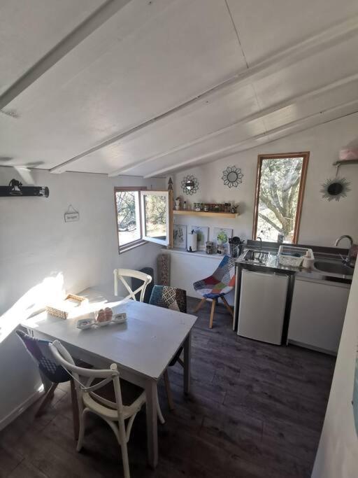 Entre Ventoux Et Luberon, Dans Maison. Apartment